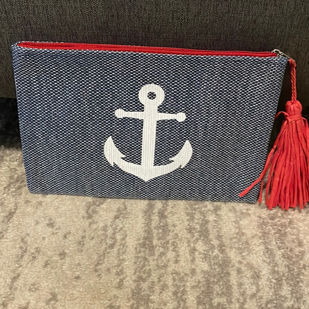 Cute summer clutch